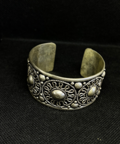 Traditional Moroccan accessories - Handcrafted Silver Bracelet – Timeless Elegance