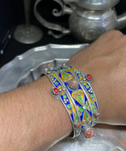 Modern Coral Silver Cuff Bracelet: Fusion of Tradition and Modernity | Unique Zoos Jewelry
