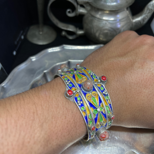 Modern Coral Silver Cuff Bracelet: Fusion of Tradition and Modernity | Unique Zoos Jewelry