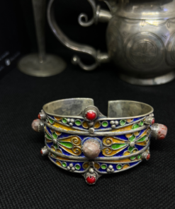 Modern Coral Silver Cuff Bracelet: Fusion of Tradition and Modernity | Unique Zoos Jewelry