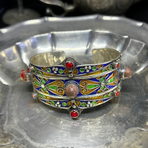 Modern Coral Silver Cuff Bracelet: Fusion of Tradition and Modernity | Unique Zoos Jewelry