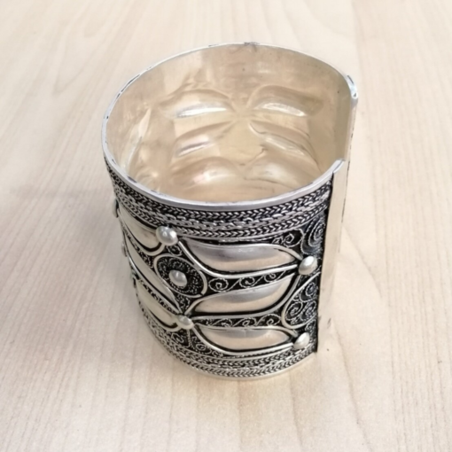 Tuareg Berber Cuff Bracelet: A Fusion of Amazigh Heritage and Moroccan Elegance