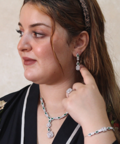 Discover Elegance: Green Jewelry Set - Buy Now!