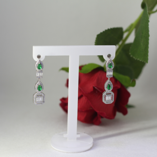 Discover Elegance: Green Jewelry Set - Buy Now!