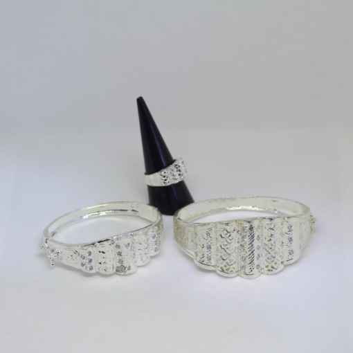 Elevate Your Look with Our Handmade Moroccan Bracelet - A Symbol of Dhaz Tradition in Silver