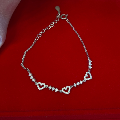 Charming Silver Tiny Heart Bracelet – 925 Silver & Zircon Sparkle