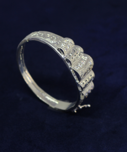 Elevate Your Look with Our Handmade Moroccan Bracelet - A Symbol of Dhaz Tradition in Silver