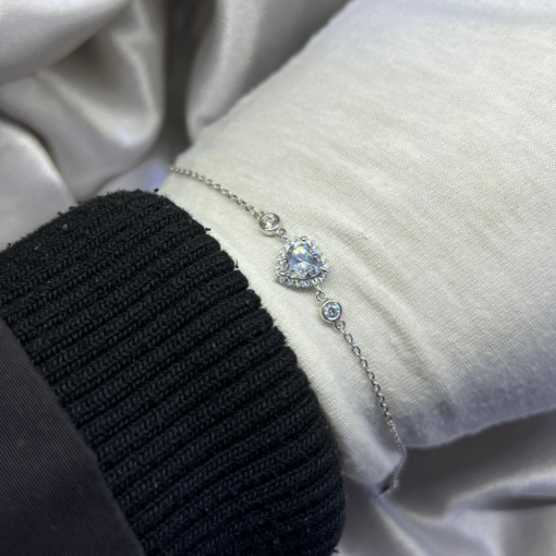 Luxury Silver Heart Bracelet – 925 Silver & Zircon Sparkle