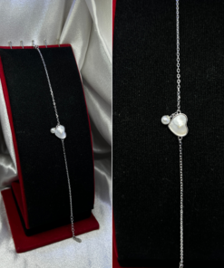 Exquisite Silver Charm Bracelet with Heart Clasp – Elegant & Timeless