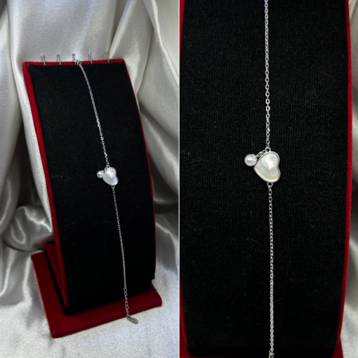 Exquisite Silver Charm Bracelet with Heart Clasp – Elegant & Timeless