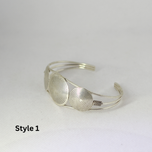 Silver Moroccan Bracelet: Embracing the Elegance of Moroccan Craftsmanship Beauty