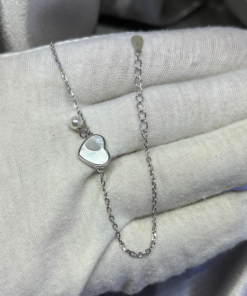 Exquisite Silver Charm Bracelet with Heart Clasp – Elegant & Timeless