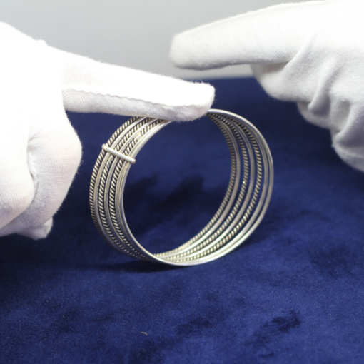 Radiate Elegance: Silver Bangles Set of 7 for Stylish Statements