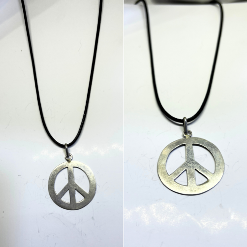 Silver Peace Sign Necklace – Inspiring Symbol of Unity & Strength